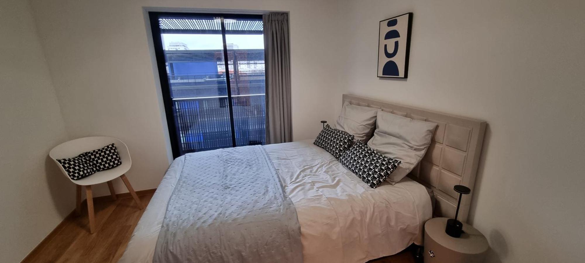 Appartement Bel Contemporain Avec Terrasse Climatisation Et Parking Payant En Option