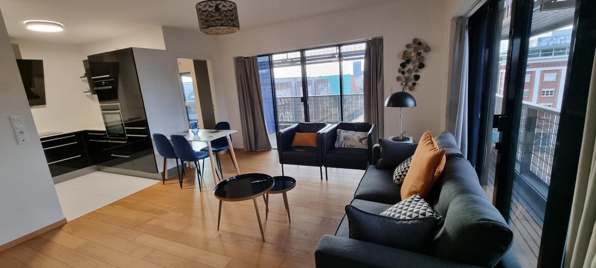 Bel Contemporain Avec Terrasse Climatisation Et Parking Payant En Option Apartment *